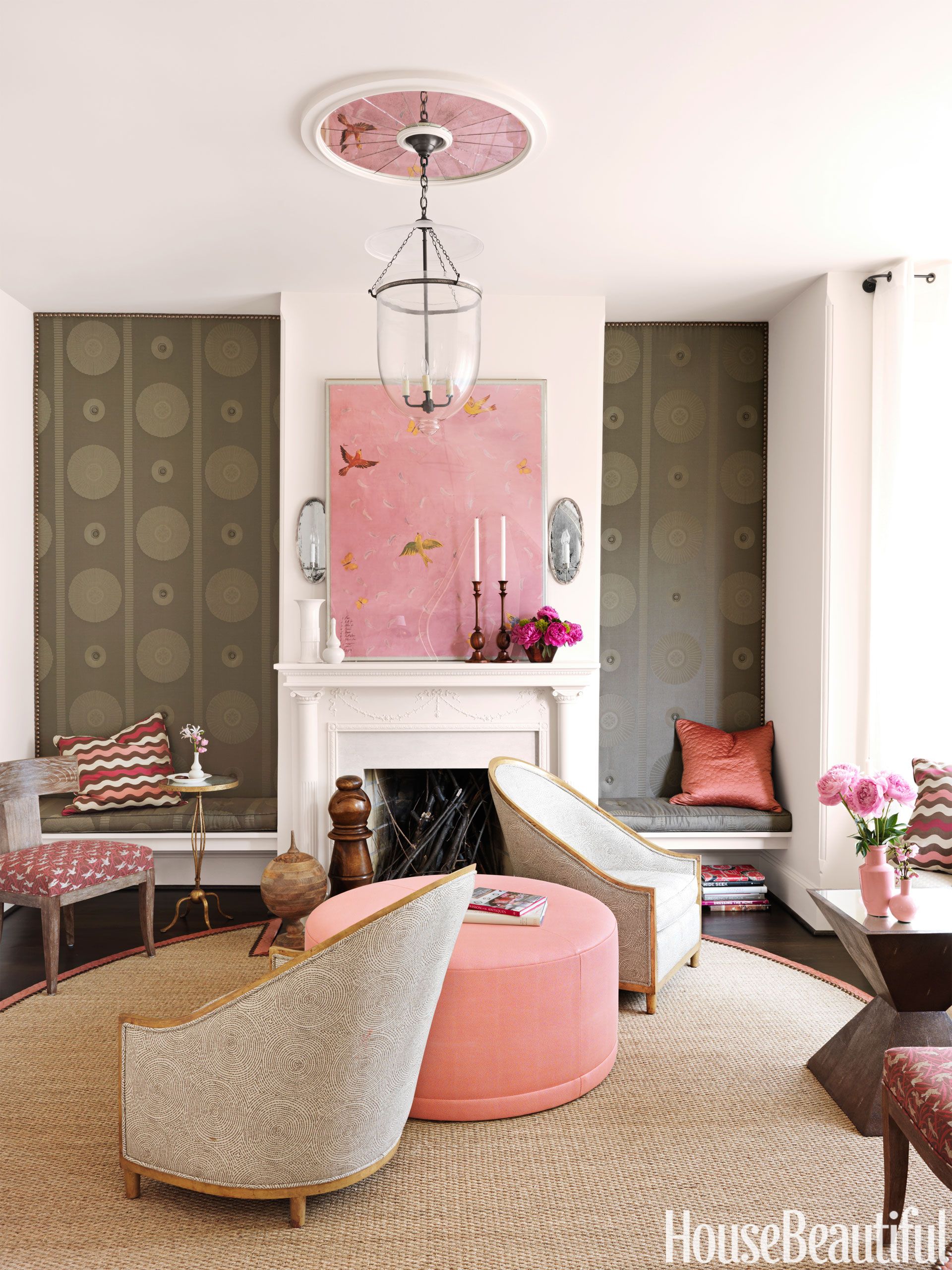 Розово бежевый цвет в интерьере гостиной