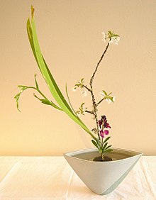 Japanese flower arrangement p051.png